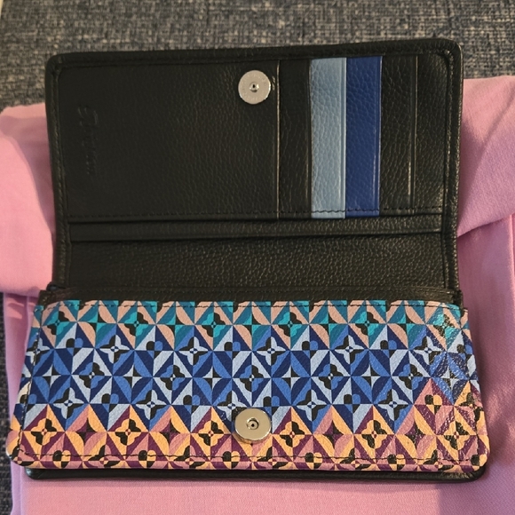 Red and Blue Heart Wallet with Graphic Design - Picture 2 of 7